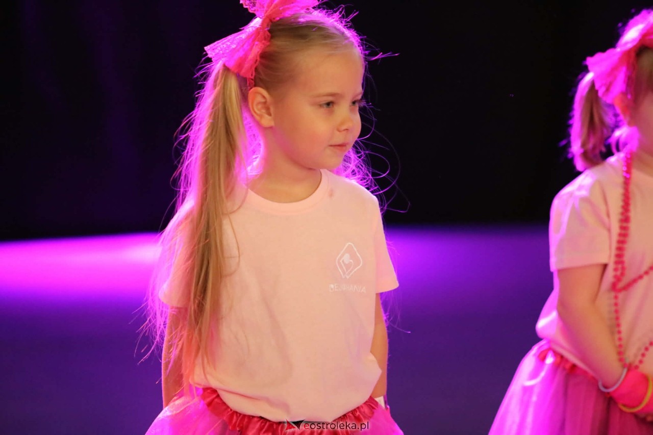 Świąteczna Gala Bezwahania Dance Center [13.12.2025] - zdjęcie #292 - eOstroleka.pl