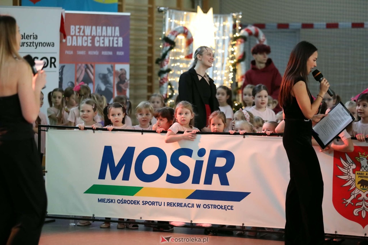 Świąteczna Gala Bezwahania Dance Center [13.12.2025] - zdjęcie #267 - eOstroleka.pl