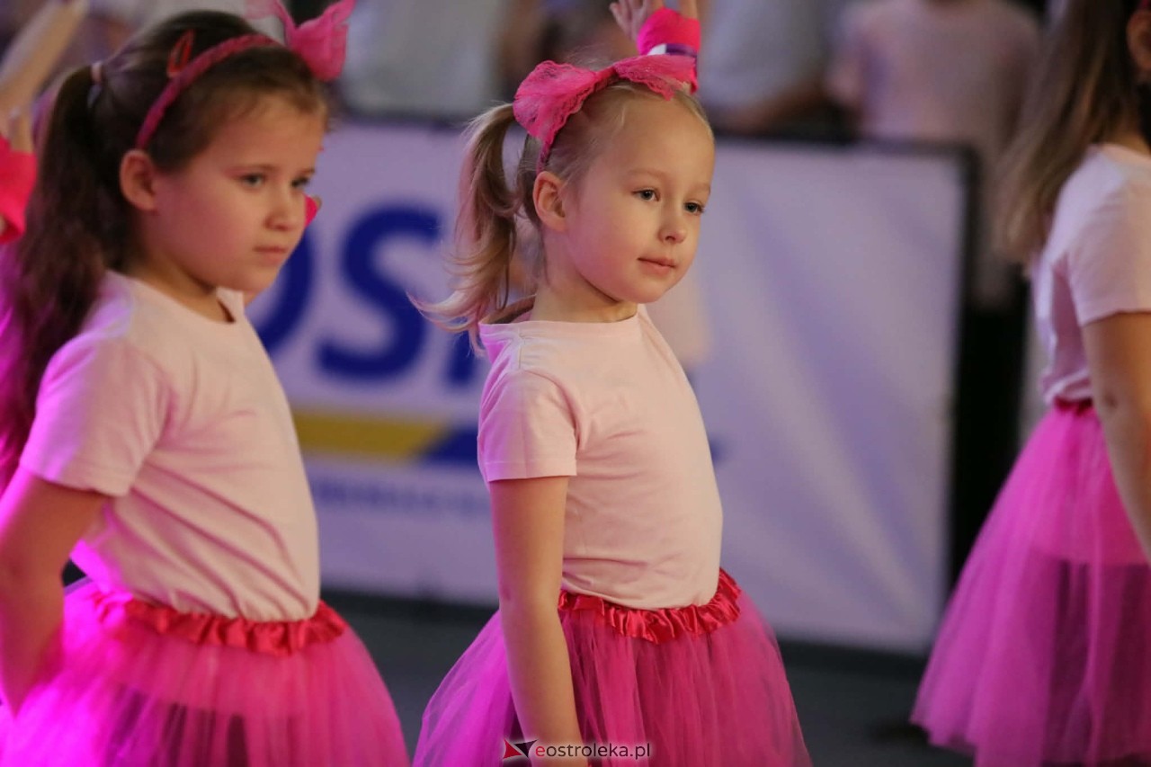 Świąteczna Gala Bezwahania Dance Center [13.12.2025] - zdjęcie #251 - eOstroleka.pl
