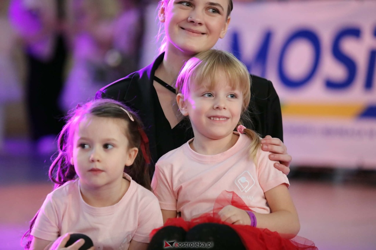 Świąteczna Gala Bezwahania Dance Center [13.12.2025] - zdjęcie #227 - eOstroleka.pl
