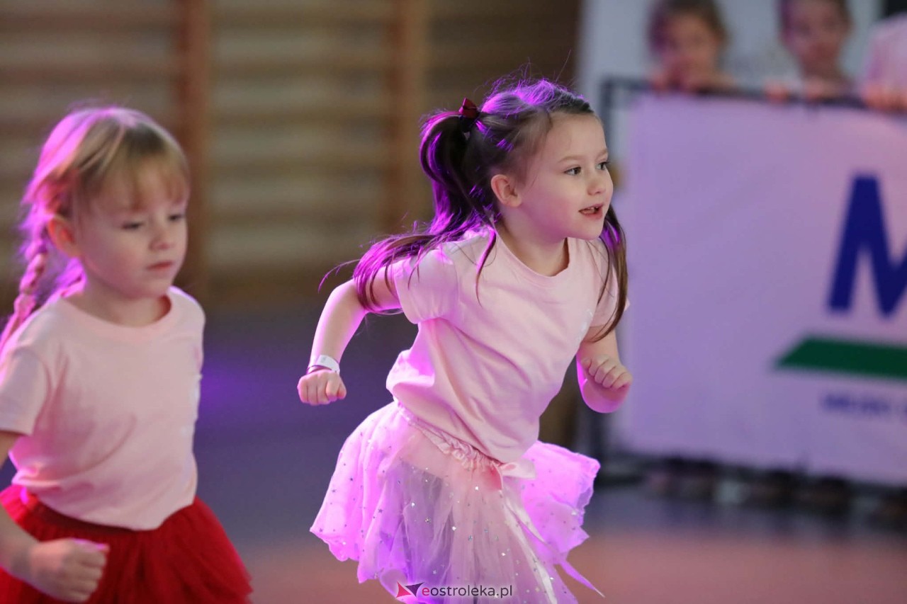 Świąteczna Gala Bezwahania Dance Center [13.12.2025] - zdjęcie #218 - eOstroleka.pl