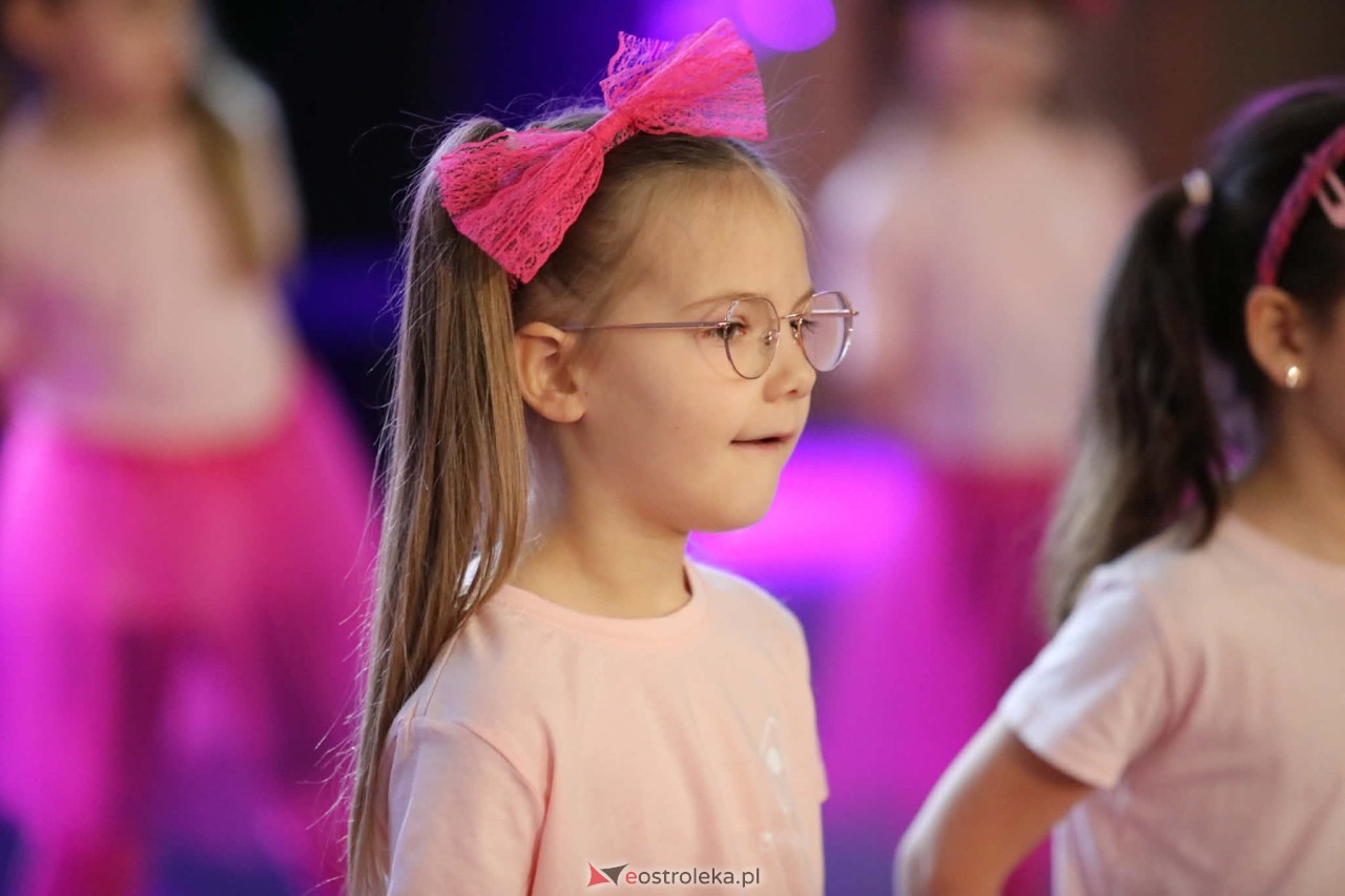 Świąteczna Gala Bezwahania Dance Center [13.12.2025] - zdjęcie #217 - eOstroleka.pl