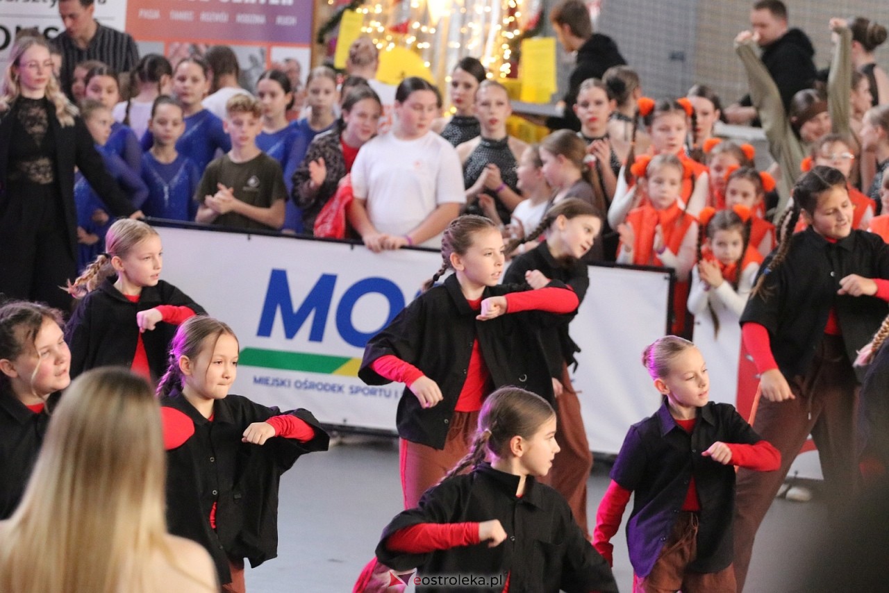 Świąteczna Gala Bezwahania Dance Center [13.12.2025] - zdjęcie #191 - eOstroleka.pl