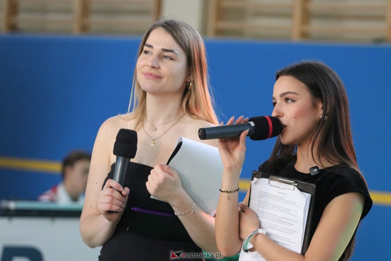 Świąteczna Gala Bezwahania Dance Center [13.12.2025] - zdjęcie #183 - eOstroleka.pl