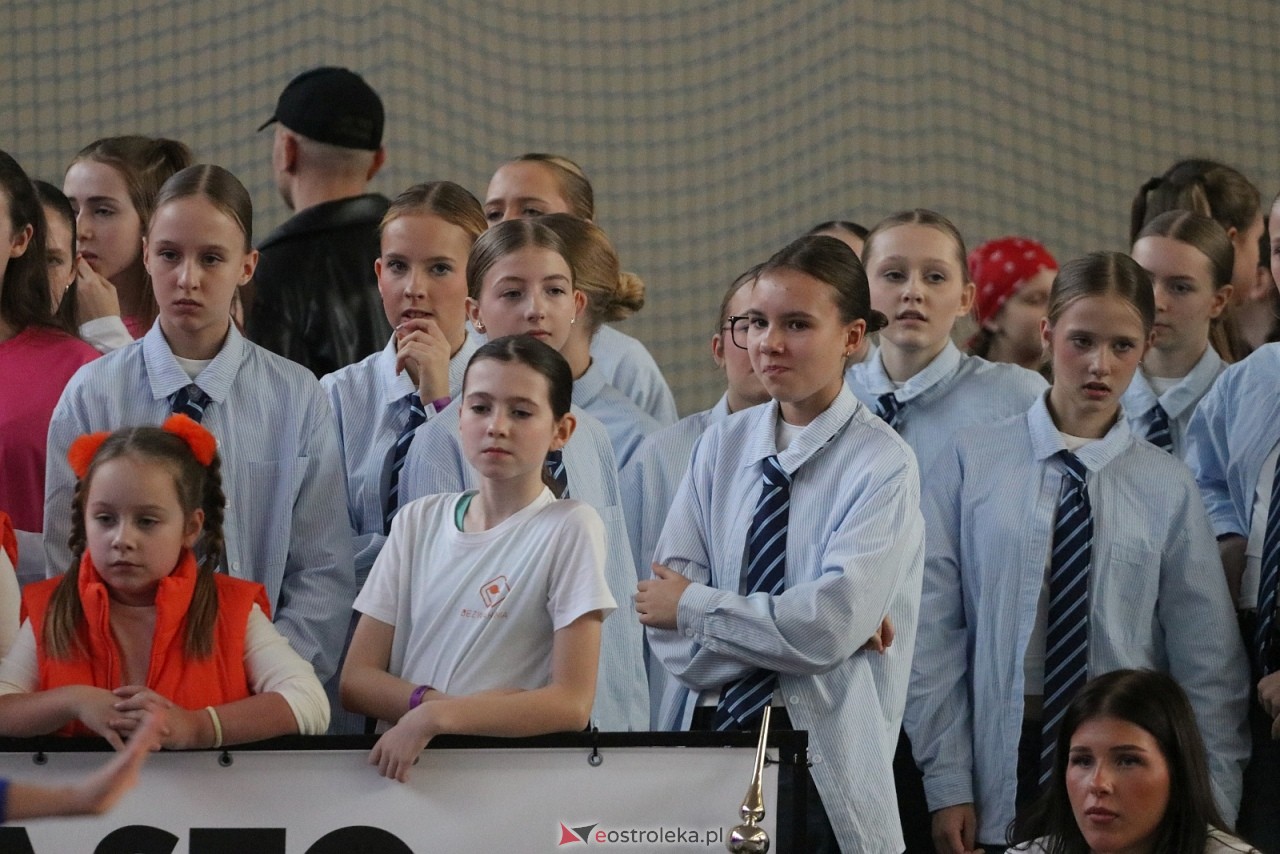 Świąteczna Gala Bezwahania Dance Center [13.12.2025] - zdjęcie #177 - eOstroleka.pl