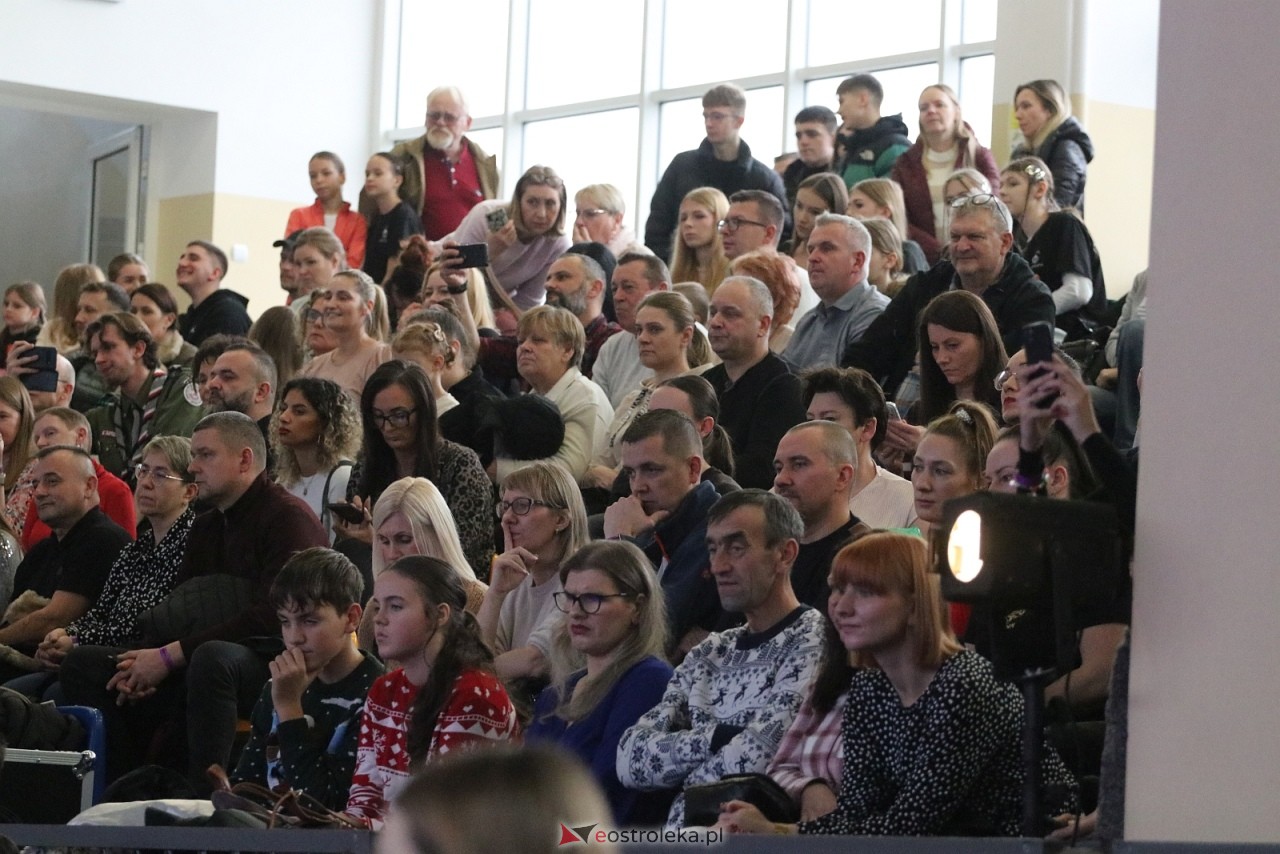 Świąteczna Gala Bezwahania Dance Center [13.12.2025] - zdjęcie #163 - eOstroleka.pl