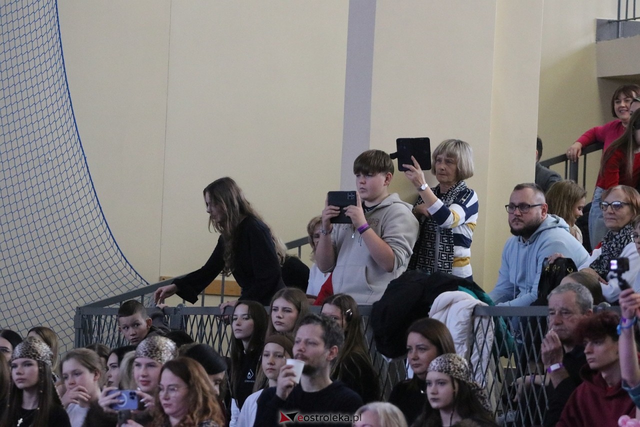 Świąteczna Gala Bezwahania Dance Center [13.12.2025] - zdjęcie #160 - eOstroleka.pl