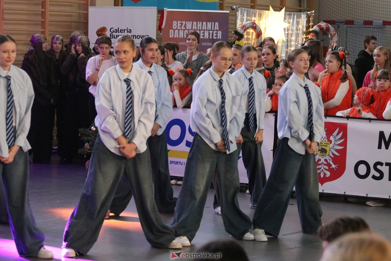 Świąteczna Gala Bezwahania Dance Center [13.12.2025] - zdjęcie #114 - eOstroleka.pl
