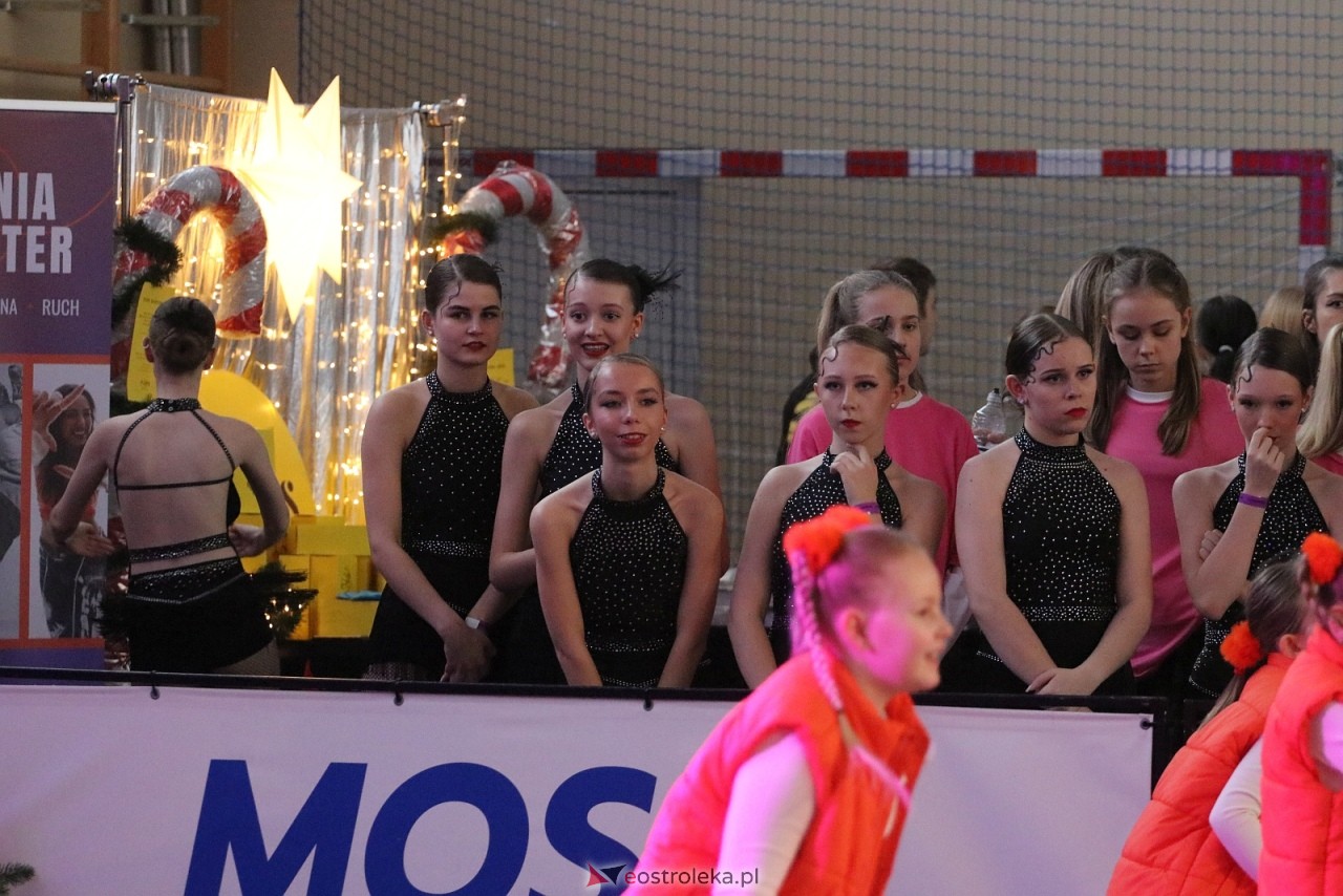 Świąteczna Gala Bezwahania Dance Center [13.12.2025] - zdjęcie #102 - eOstroleka.pl
