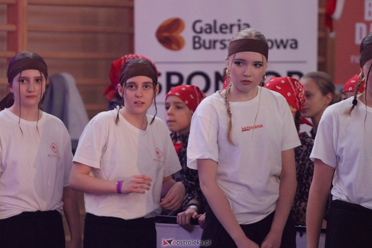 Świąteczna Gala Bezwahania Dance Center [13.12.2025] - zdjęcie #90 - eOstroleka.pl