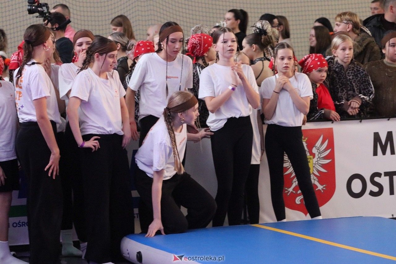 Świąteczna Gala Bezwahania Dance Center [13.12.2025] - zdjęcie #83 - eOstroleka.pl