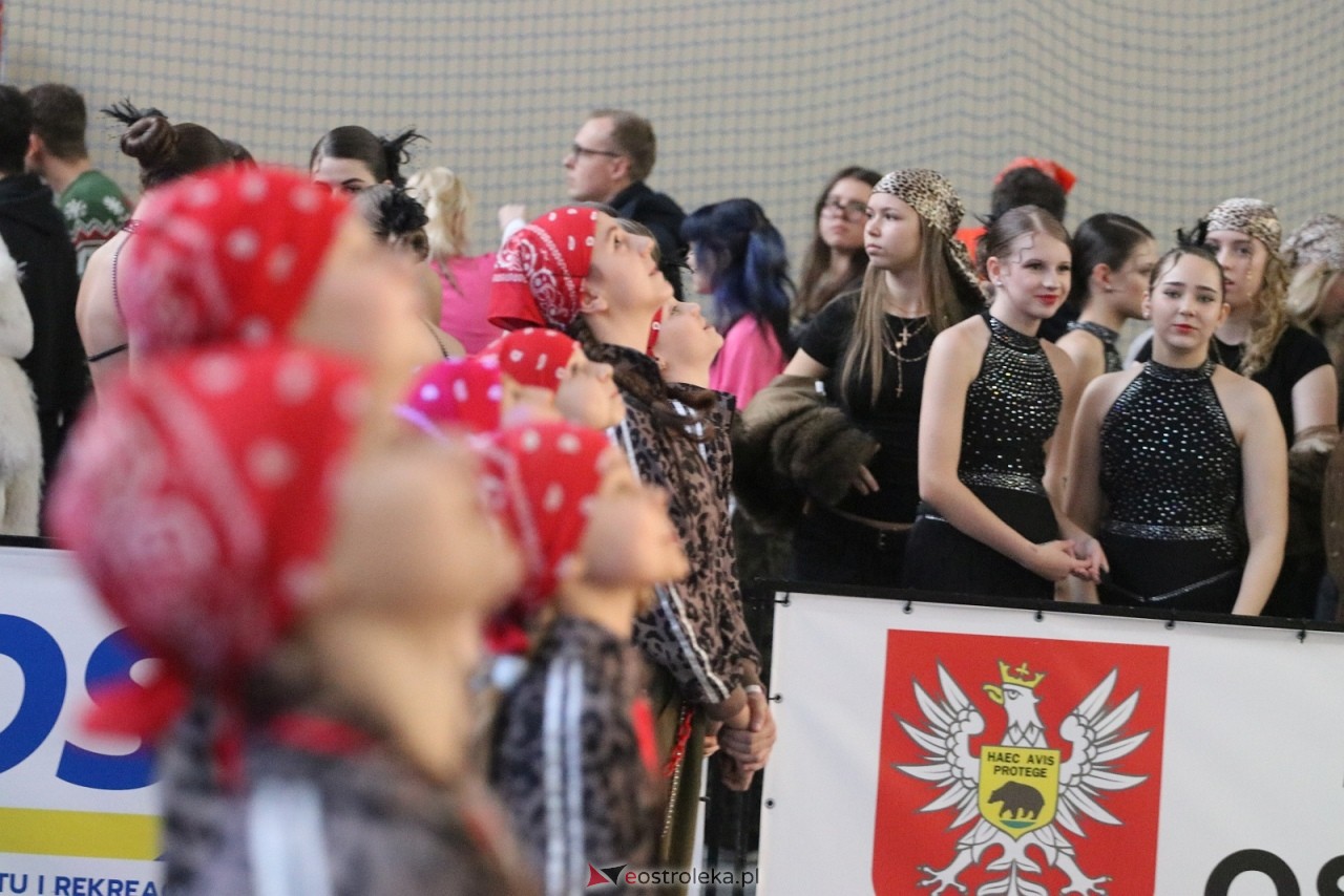 Świąteczna Gala Bezwahania Dance Center [13.12.2025] - zdjęcie #71 - eOstroleka.pl
