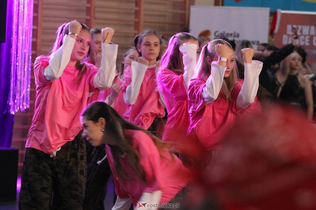 Świąteczna Gala Bezwahania Dance Center [13.12.2025] - zdjęcie #53 - eOstroleka.pl