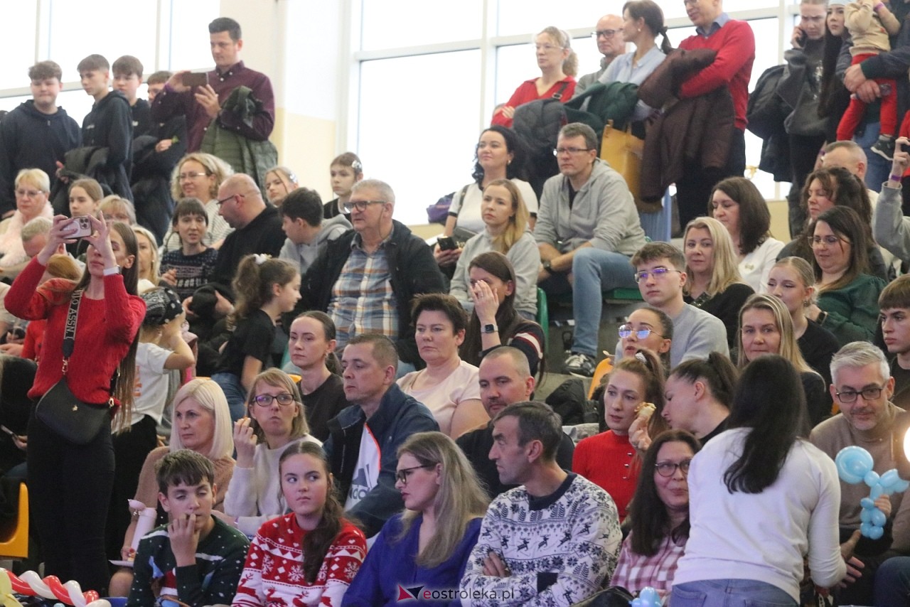 Świąteczna Gala Bezwahania Dance Center [13.12.2025] - zdjęcie #29 - eOstroleka.pl