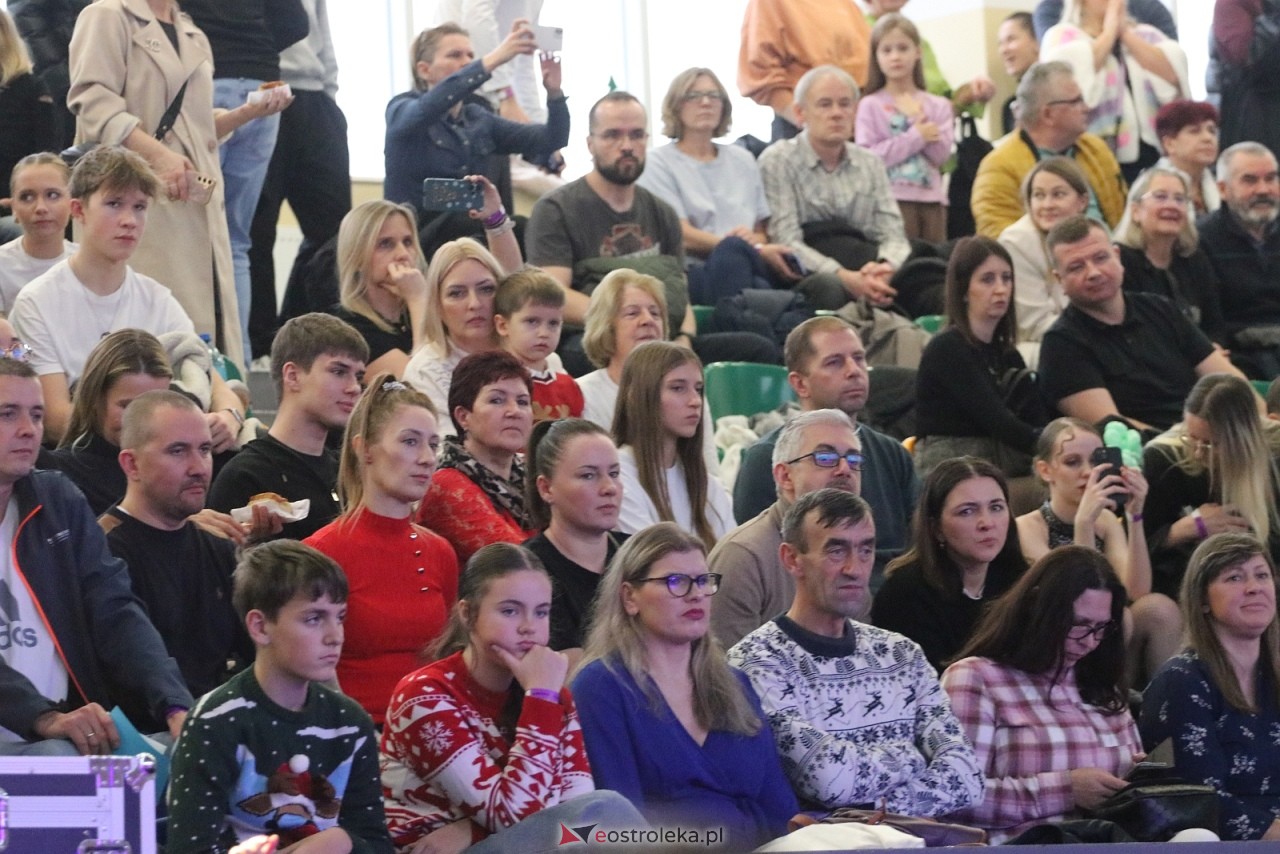Świąteczna Gala Bezwahania Dance Center [13.12.2025] - zdjęcie #4 - eOstroleka.pl