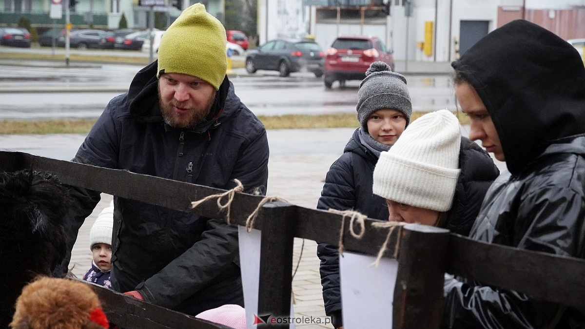 Wigilijne spotkanie na osiedlu Centrum [13.12.2025] - zdjęcie #111 - eOstroleka.pl