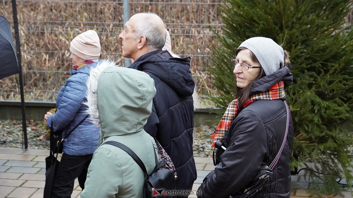 Wigilijne spotkanie na osiedlu Centrum [13.12.2025] - zdjęcie #38 - eOstroleka.pl