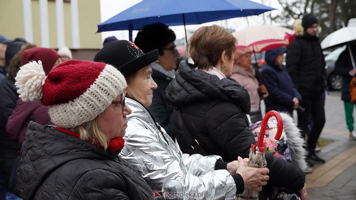 Wigilijne spotkanie na osiedlu Centrum [13.12.2025] - zdjęcie #20 - eOstroleka.pl