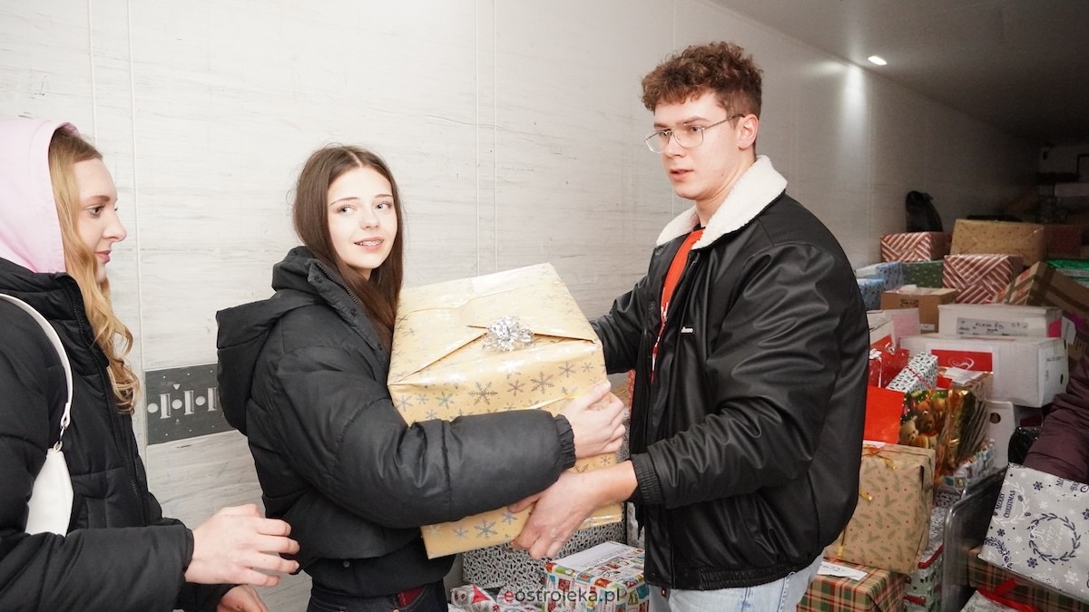 Weekend cudów trwa! Pierwszy dzień finału Szlachetnej Paczki zakończony [13.12.22025] - zdjęcie #62 - eOstroleka.pl