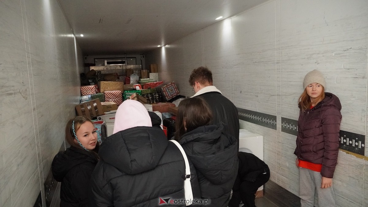 Weekend cudów trwa! Pierwszy dzień finału Szlachetnej Paczki zakończony [13.12.22025] - zdjęcie #53 - eOstroleka.pl