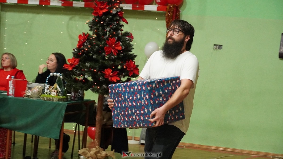 Weekend cudów trwa! Pierwszy dzień finału Szlachetnej Paczki zakończony [13.12.22025] - zdjęcie #35 - eOstroleka.pl