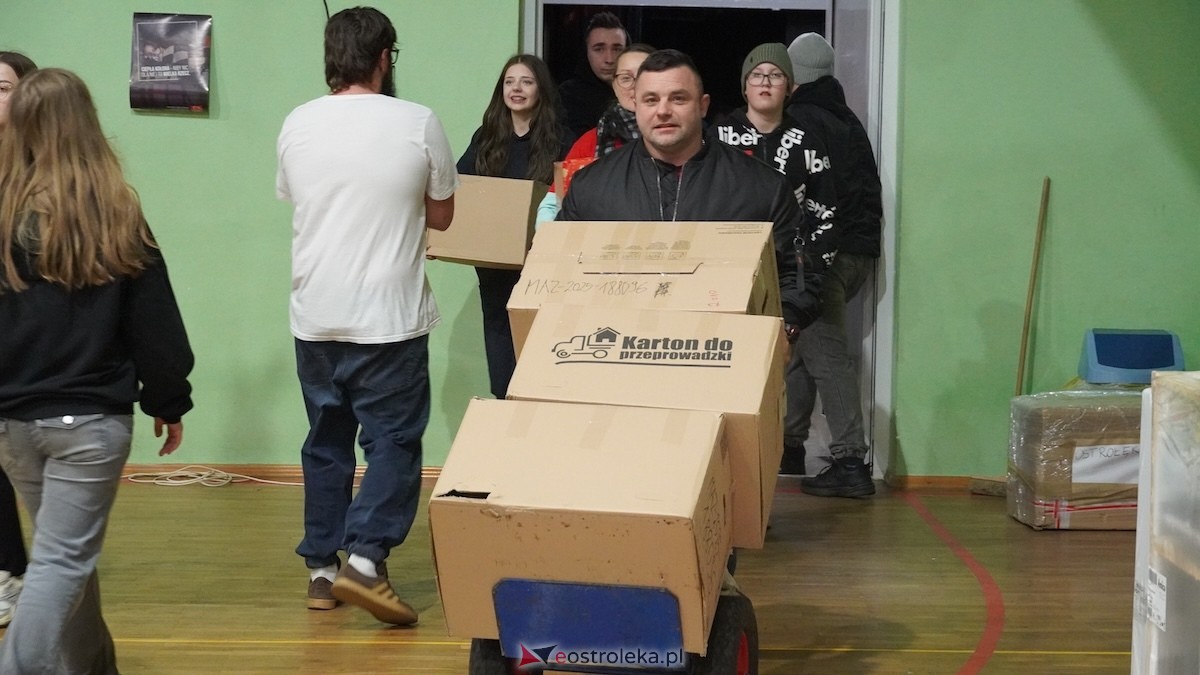 Weekend cudów trwa! Pierwszy dzień finału Szlachetnej Paczki zakończony [13.12.22025] - zdjęcie #31 - eOstroleka.pl