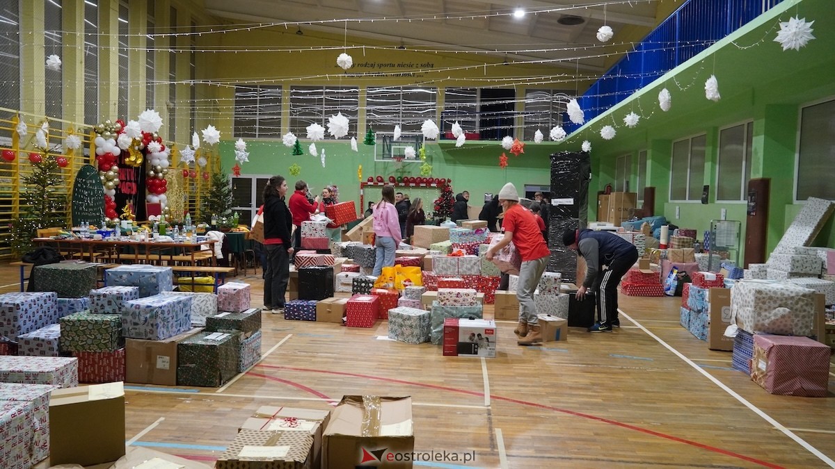 Weekend cudów trwa! Pierwszy dzień finału Szlachetnej Paczki zakończony [13.12.22025] - zdjęcie #29 - eOstroleka.pl