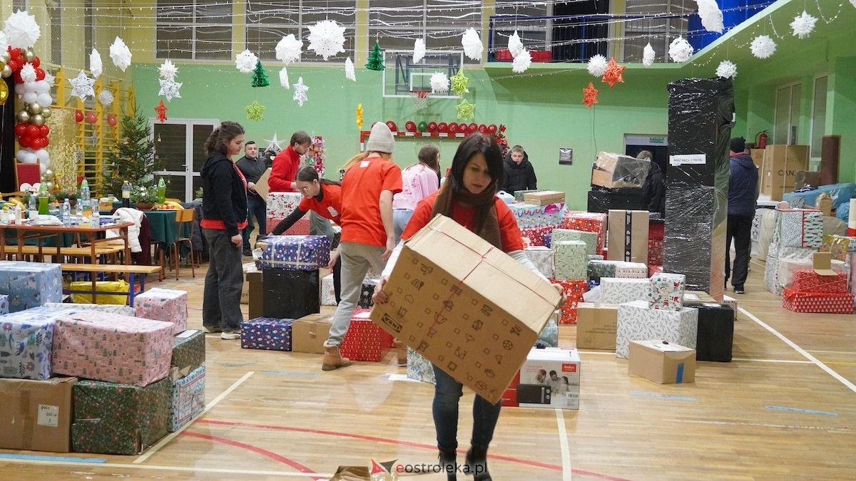 Weekend cudów trwa! Pierwszy dzień finału Szlachetnej Paczki zakończony [13.12.22025] - zdjęcie #26 - eOstroleka.pl