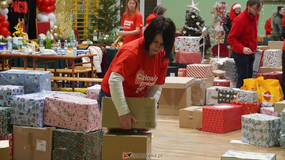 Weekend cudów trwa! Pierwszy dzień finału Szlachetnej Paczki zakończony [13.12.22025] - zdjęcie #14 - eOstroleka.pl