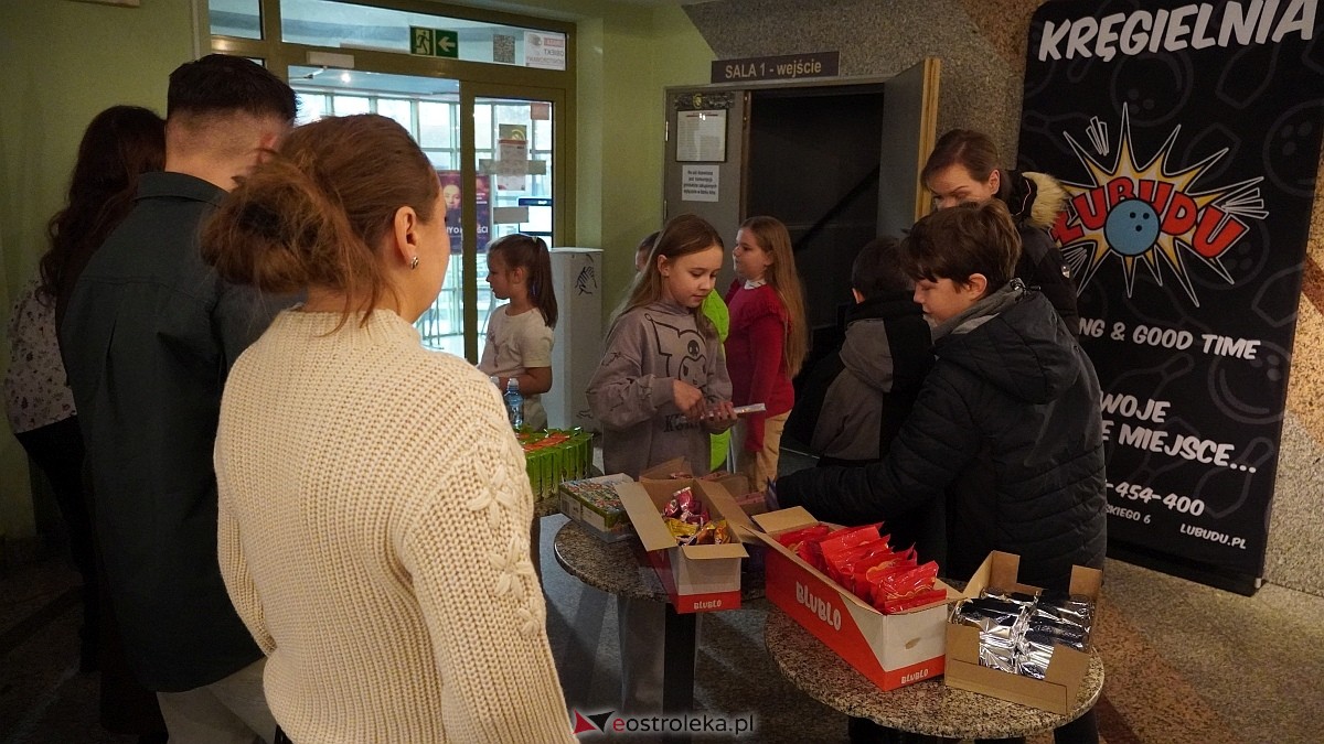 Choinkowe spotkanie trzech ostrołęckich osiedli w Kinie Jantar [14.12.2025] - zdjęcie #26 - eOstroleka.pl