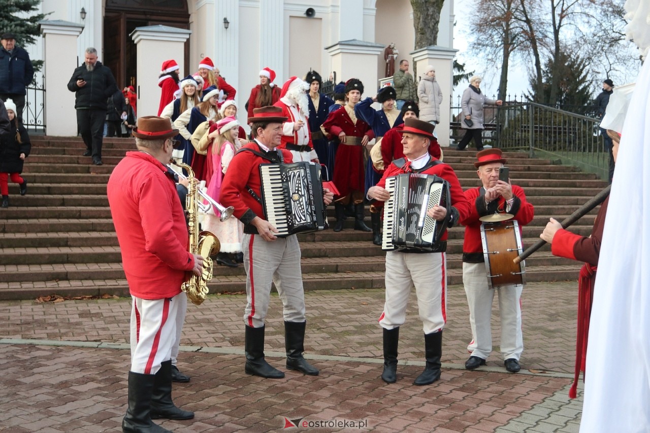 Jarmark Bożonarodzeniowy w Kadzidle [14.12.2025] - zdjęcie #151 - eOstroleka.pl