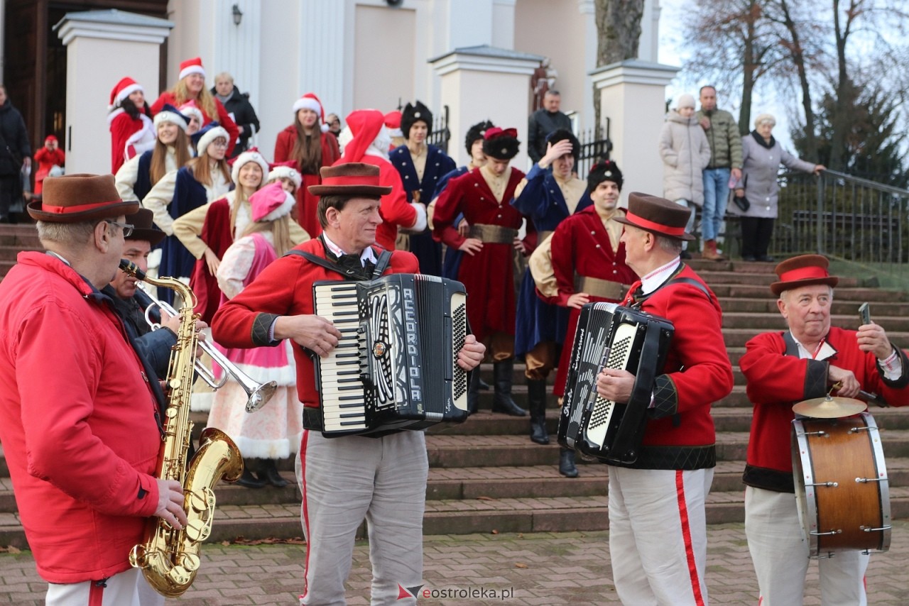 Jarmark Bożonarodzeniowy w Kadzidle [14.12.2025] - zdjęcie #150 - eOstroleka.pl