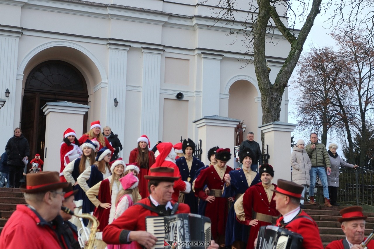 Jarmark Bożonarodzeniowy w Kadzidle [14.12.2025] - zdjęcie #149 - eOstroleka.pl