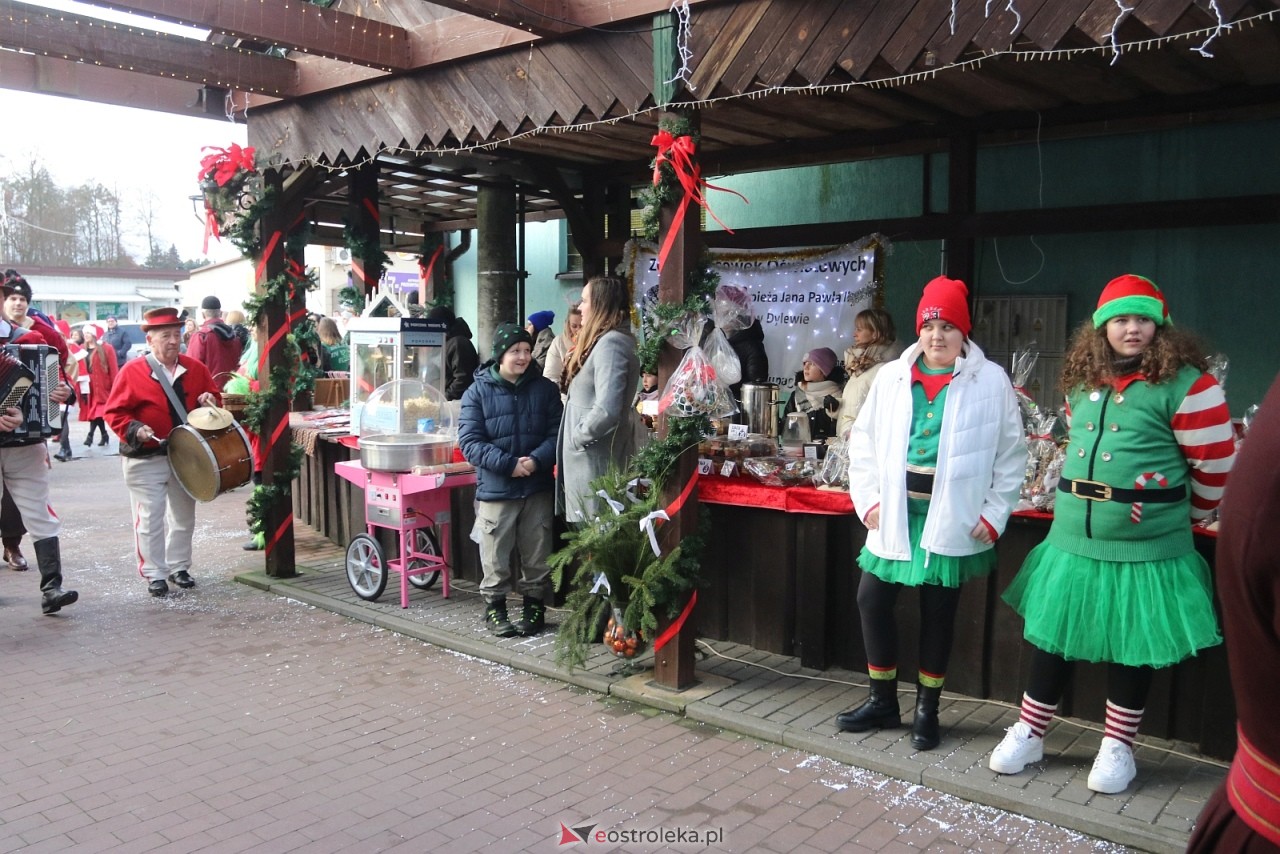 Jarmark Bożonarodzeniowy w Kadzidle [14.12.2025] - zdjęcie #99 - eOstroleka.pl
