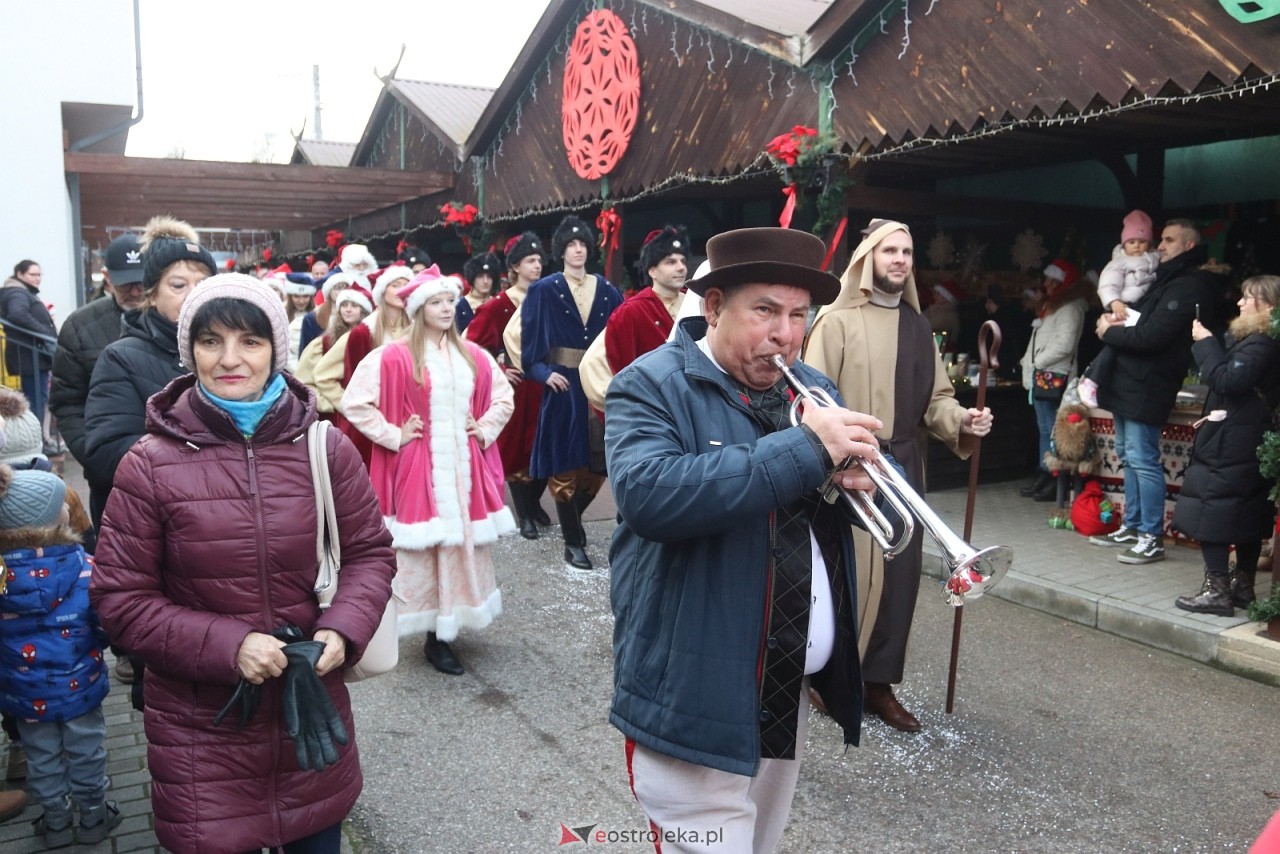 Jarmark Bożonarodzeniowy w Kadzidle [14.12.2025] - zdjęcie #88 - eOstroleka.pl