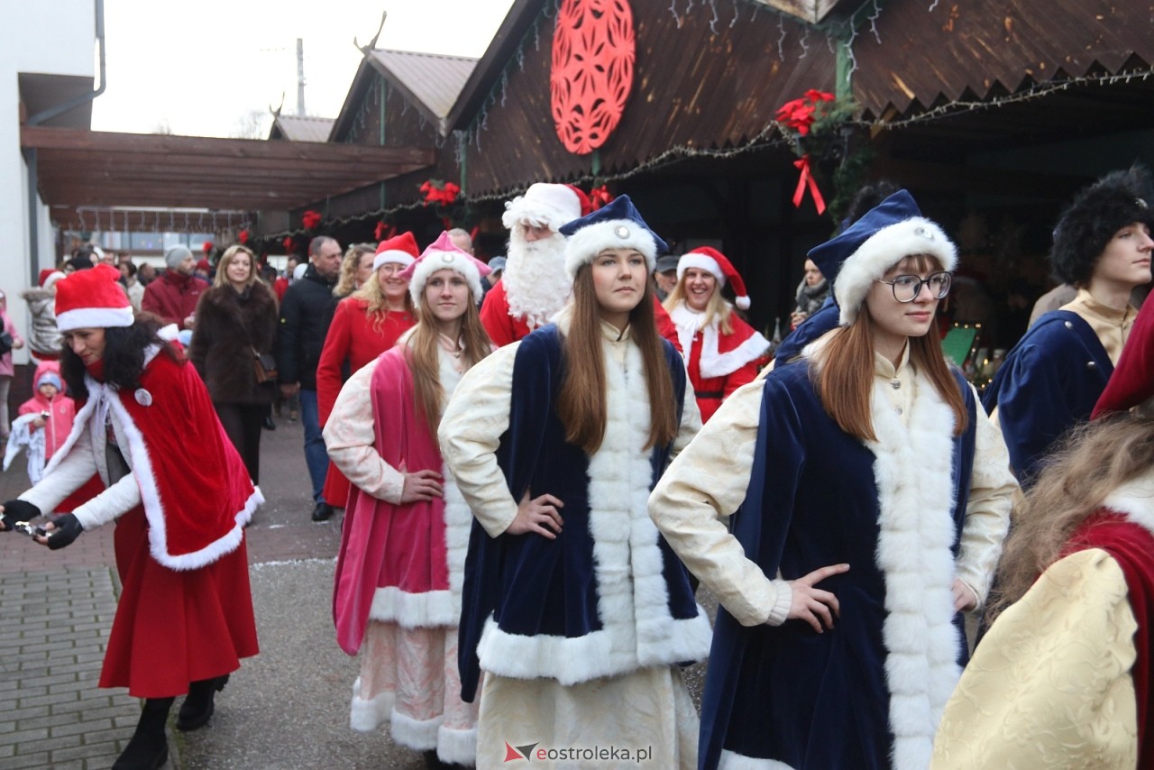 Jarmark Bożonarodzeniowy w Kadzidle [14.12.2025] - zdjęcie #81 - eOstroleka.pl