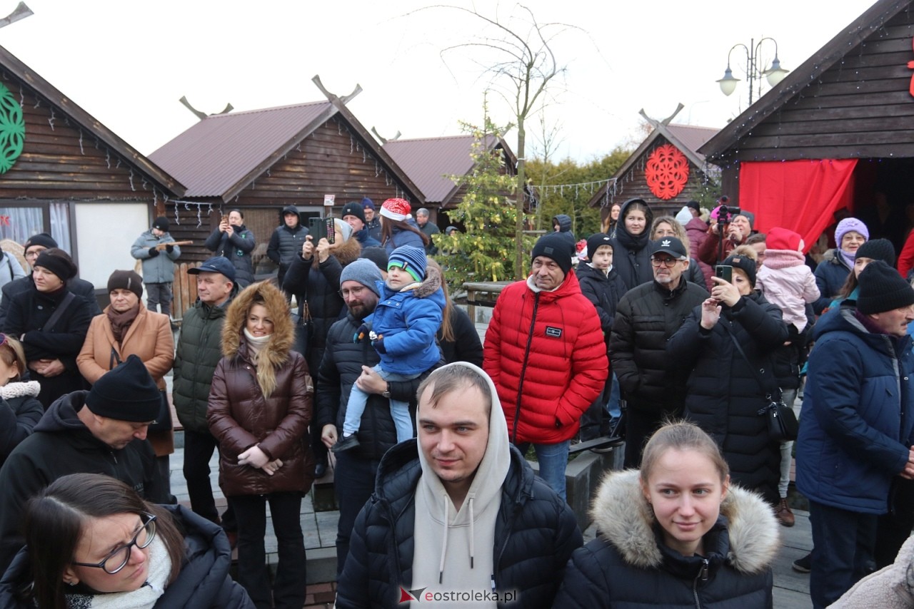 Jarmark Bożonarodzeniowy w Kadzidle [14.12.2025] - zdjęcie #60 - eOstroleka.pl
