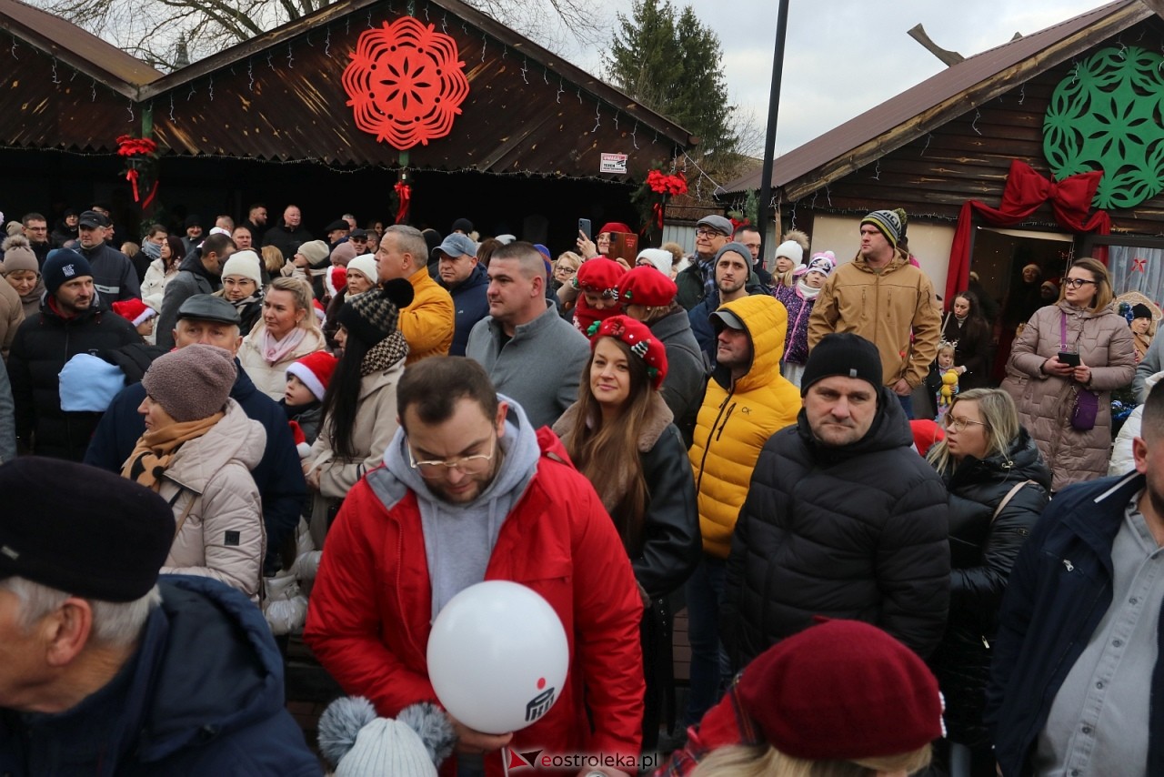 Jarmark Bożonarodzeniowy w Kadzidle [14.12.2025] - zdjęcie #53 - eOstroleka.pl