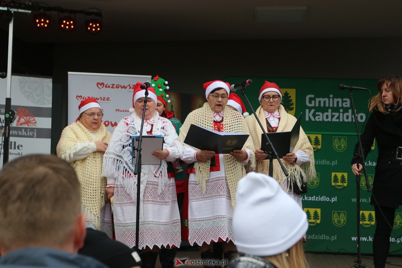 Jarmark Bożonarodzeniowy w Kadzidle [14.12.2025] - zdjęcie #43 - eOstroleka.pl