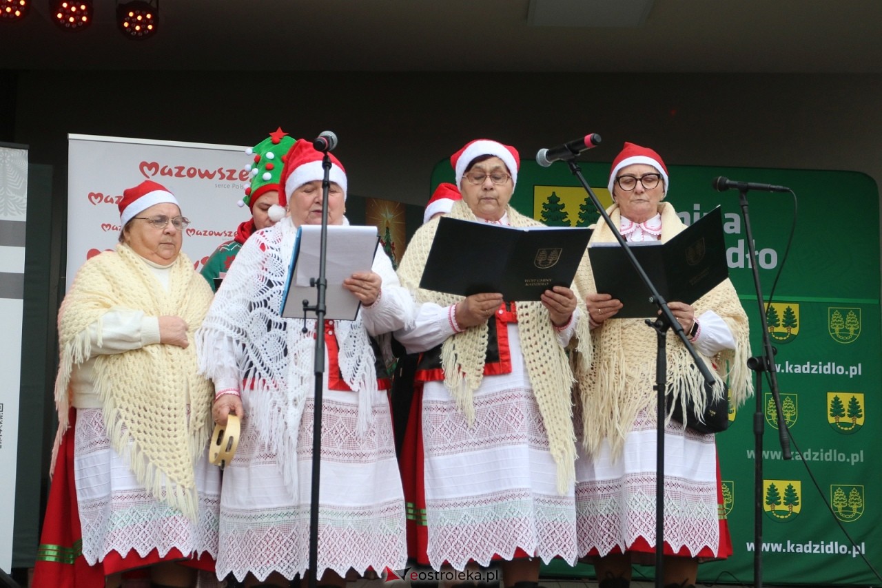 Jarmark Bożonarodzeniowy w Kadzidle [14.12.2025] - zdjęcie #41 - eOstroleka.pl