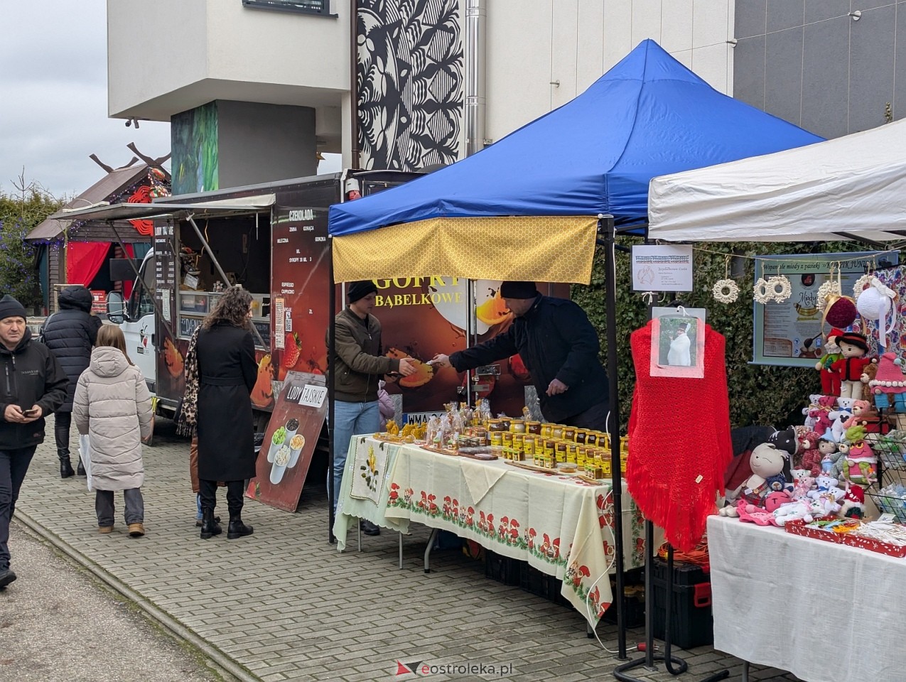 Jarmark Bożonarodzeniowy w Kadzidle [14.12.2025] - zdjęcie #34 - eOstroleka.pl