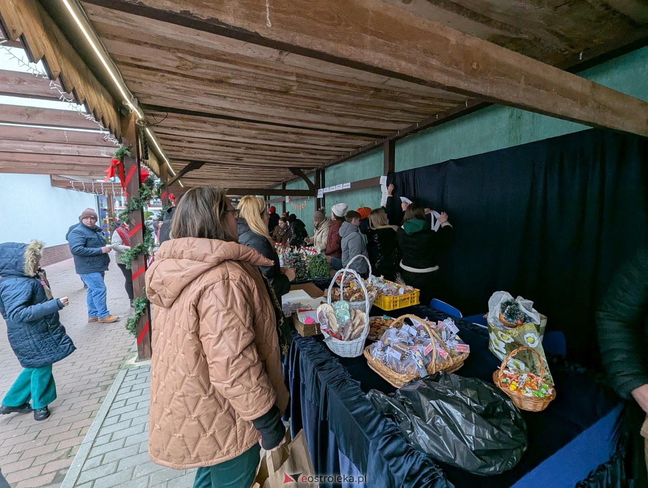 Jarmark Bożonarodzeniowy w Kadzidle [14.12.2025] - zdjęcie #26 - eOstroleka.pl