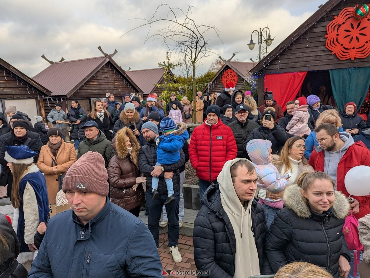Jarmark Bożonarodzeniowy w Kadzidle [14.12.2025] - zdjęcie #18 - eOstroleka.pl