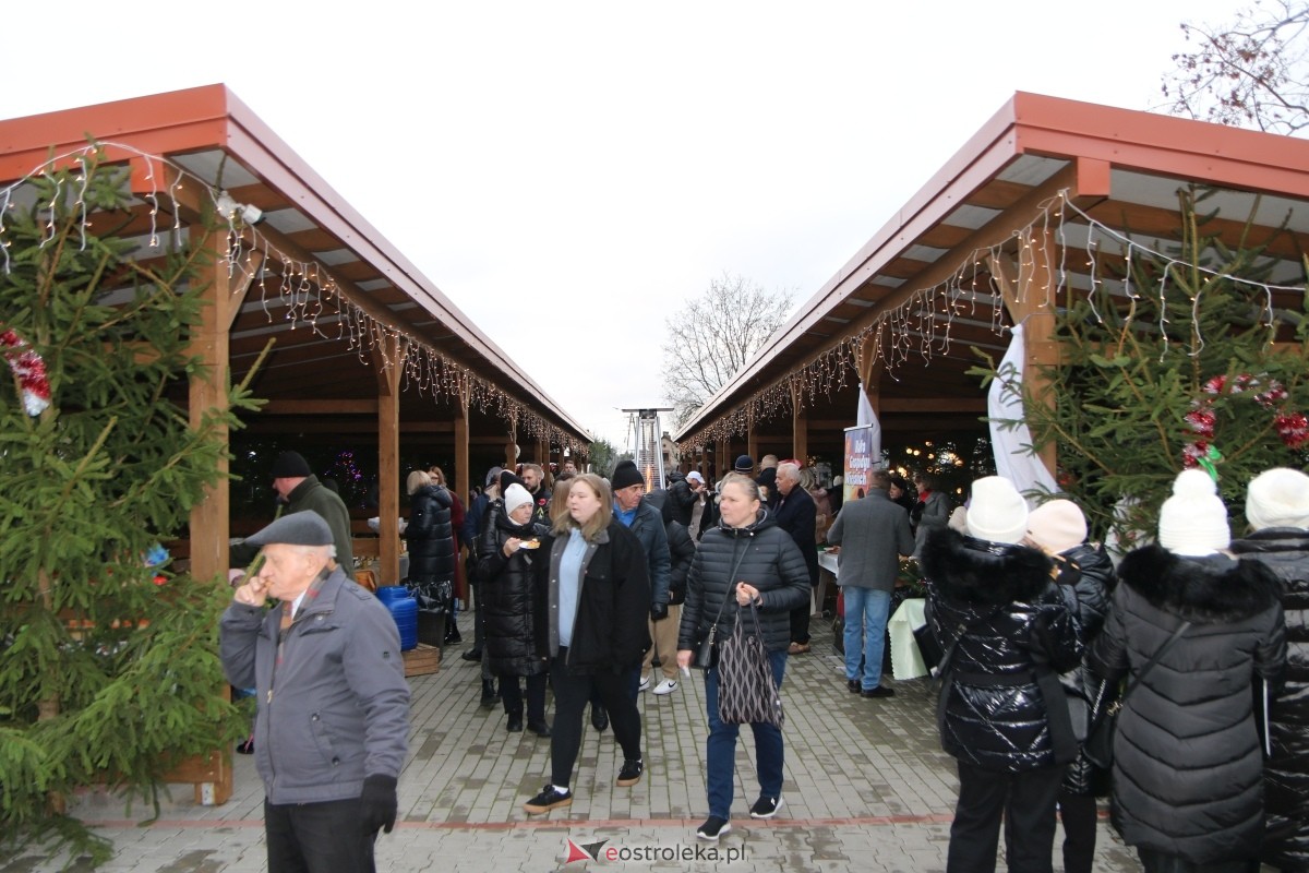Jarmark Bożonarodzeniowy w Czerwinie [14.12.2025] - zdjęcie #111 - eOstroleka.pl