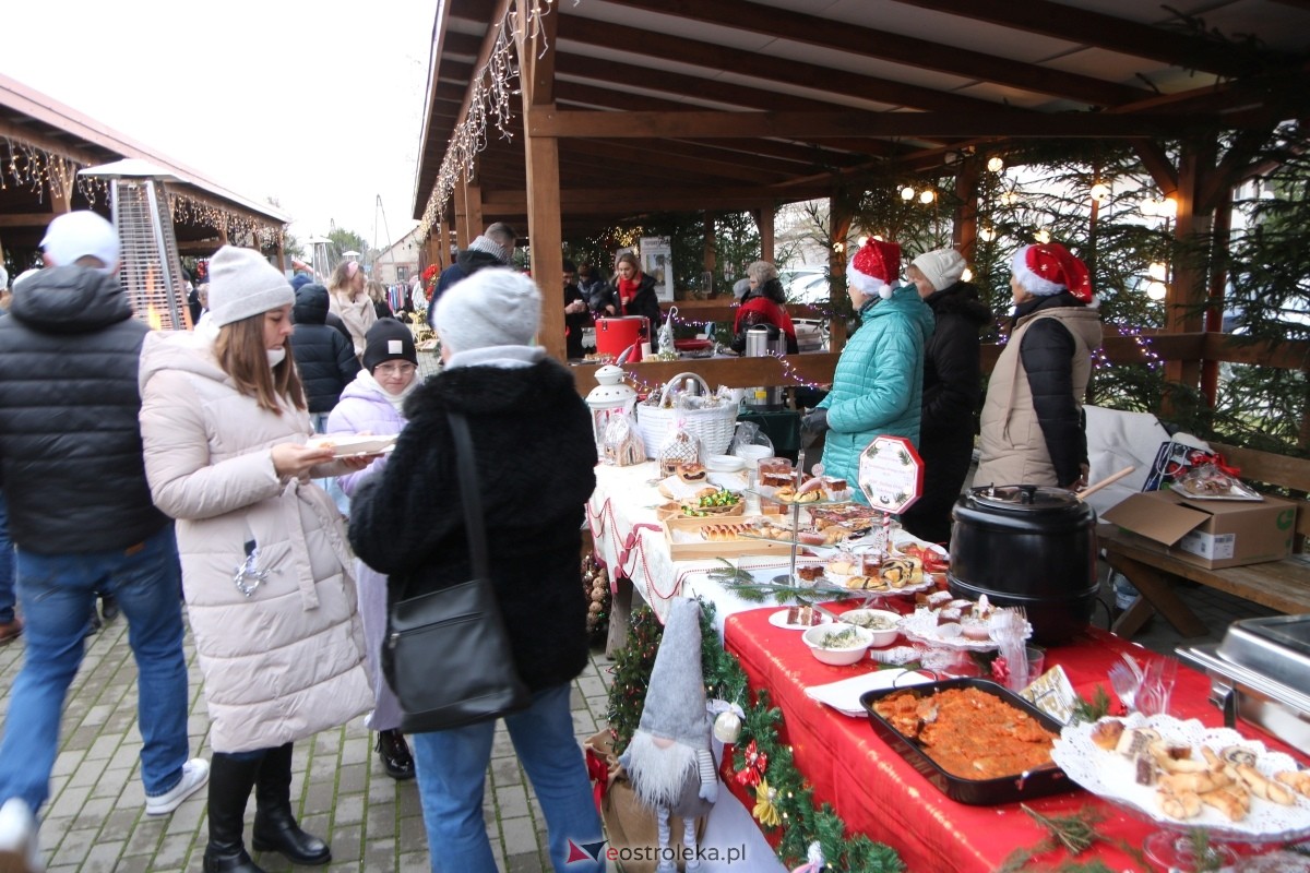Jarmark Bożonarodzeniowy w Czerwinie [14.12.2025] - zdjęcie #101 - eOstroleka.pl