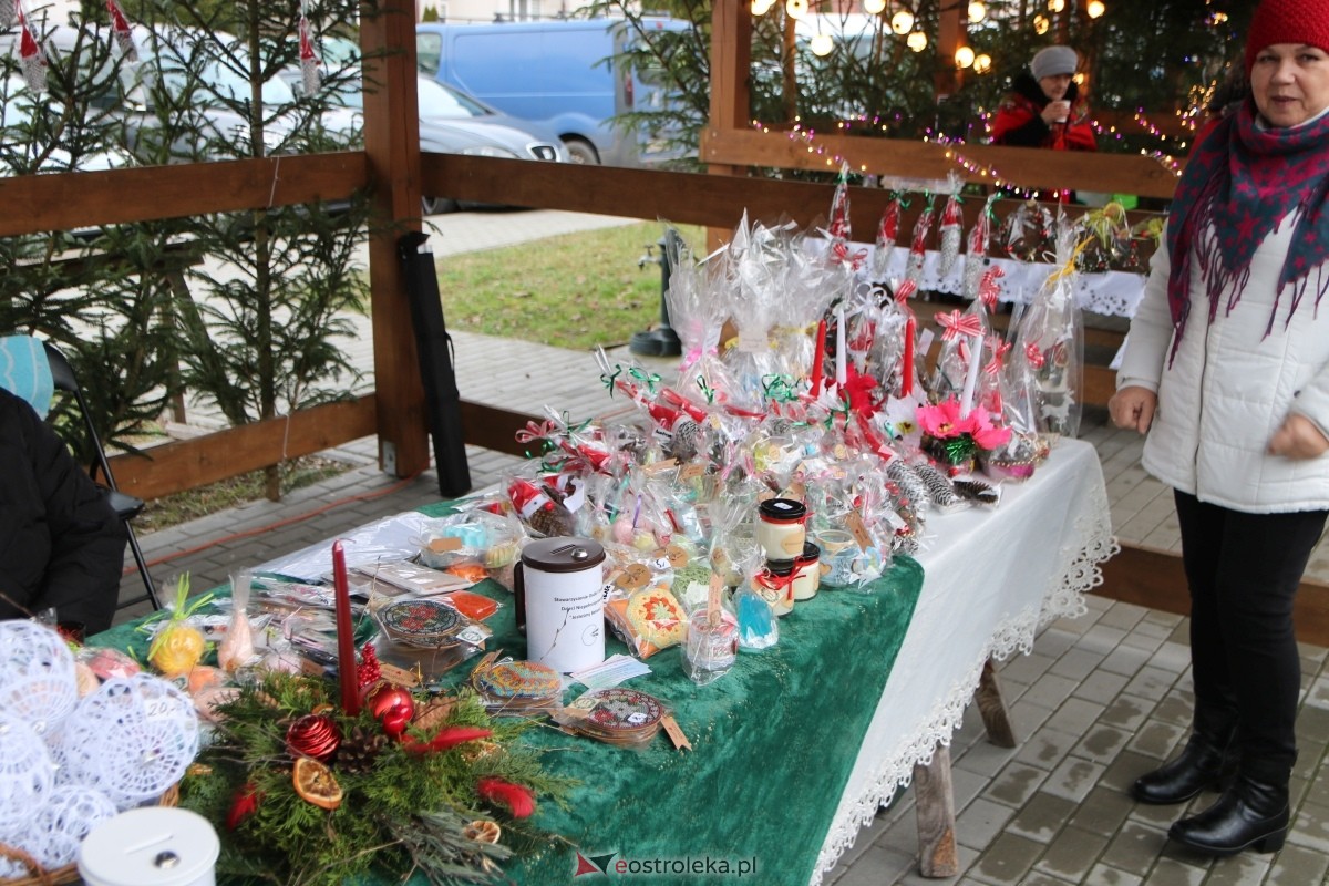 Jarmark Bożonarodzeniowy w Czerwinie [14.12.2025] - zdjęcie #86 - eOstroleka.pl