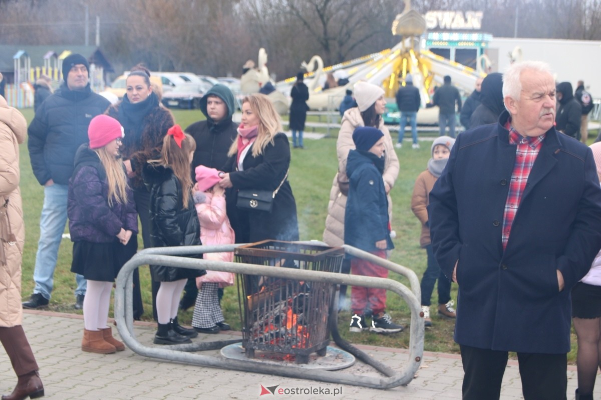 Jarmark Bożonarodzeniowy w Czerwinie [14.12.2025] - zdjęcie #71 - eOstroleka.pl