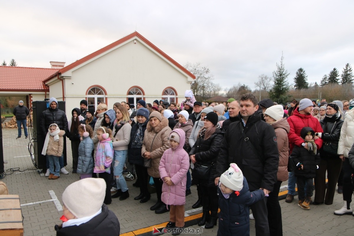 Jarmark Bożonarodzeniowy w Czerwinie [14.12.2025] - zdjęcie #60 - eOstroleka.pl
