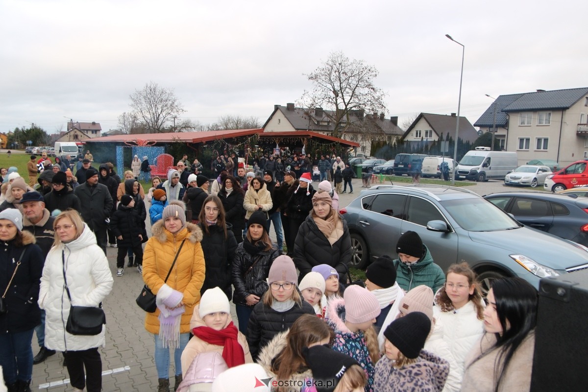 Jarmark Bożonarodzeniowy w Czerwinie [14.12.2025] - zdjęcie #55 - eOstroleka.pl
