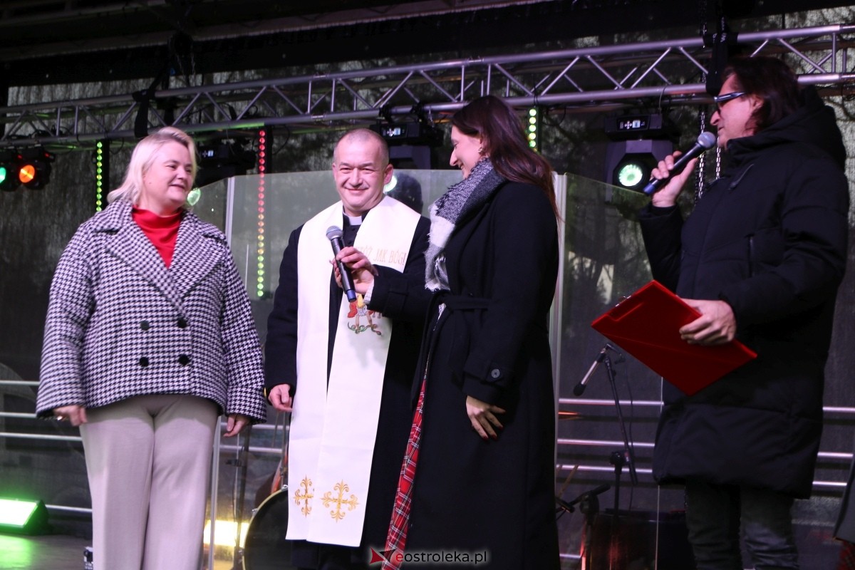 Jarmark Bożonarodzeniowy w Czerwinie [14.12.2025] - zdjęcie #51 - eOstroleka.pl